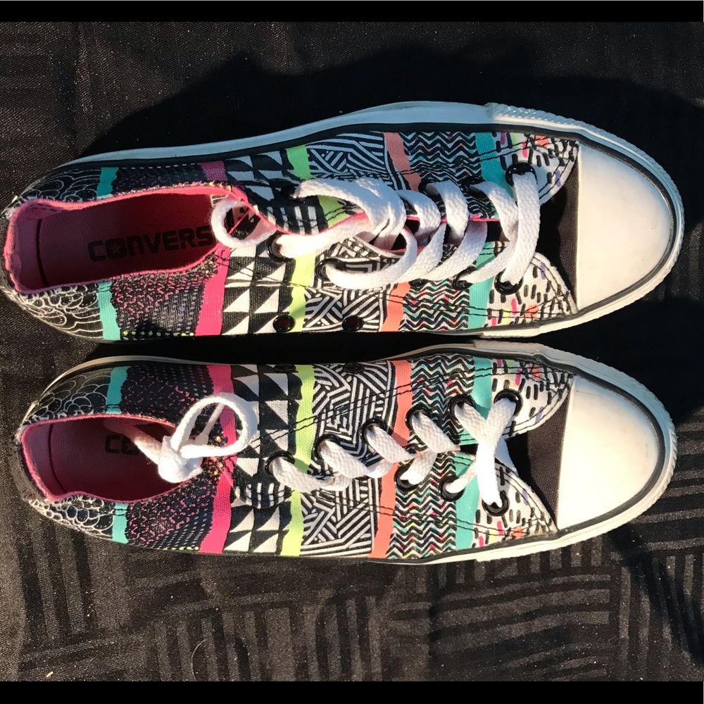 Adorable Converse💜💗